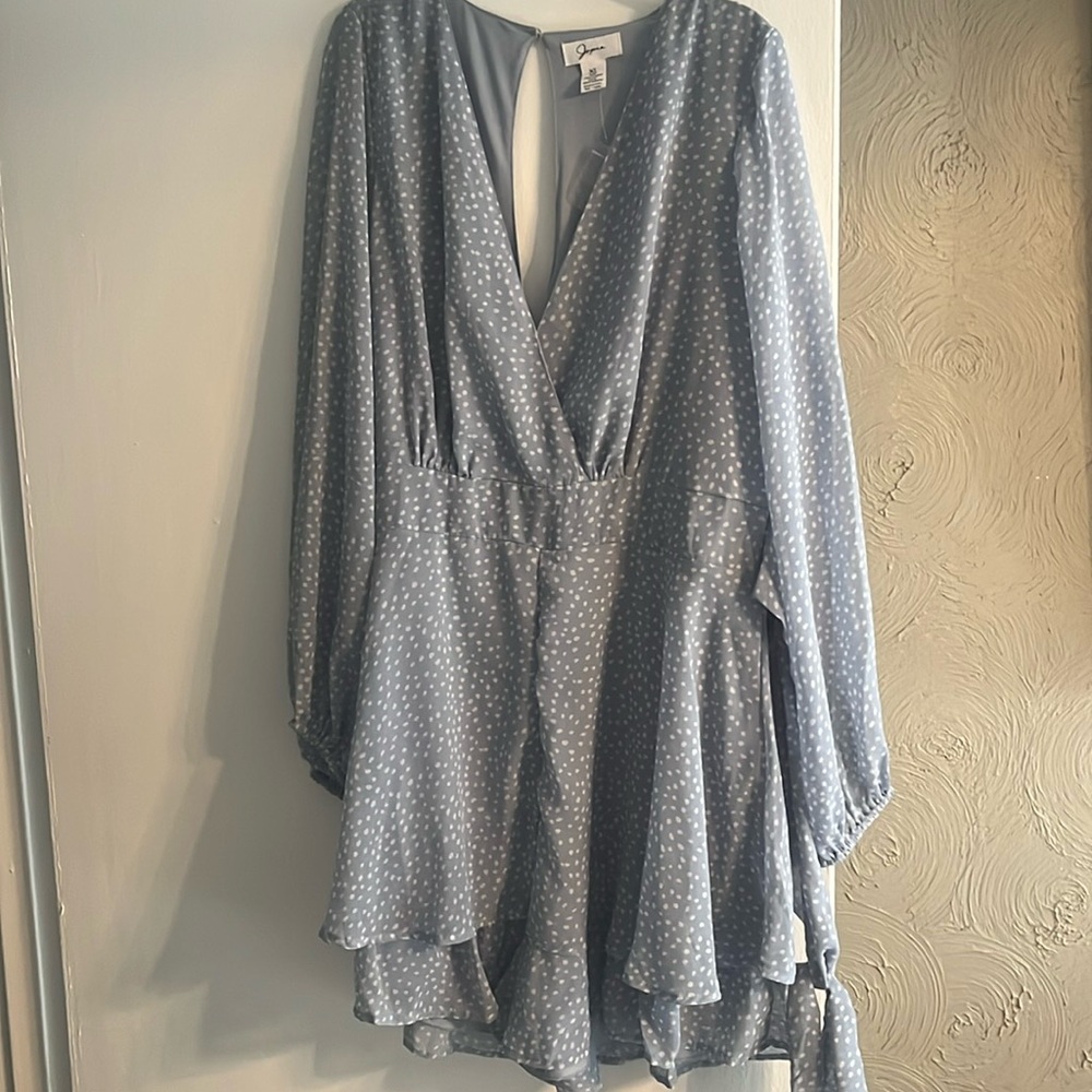 V cut dotted dress